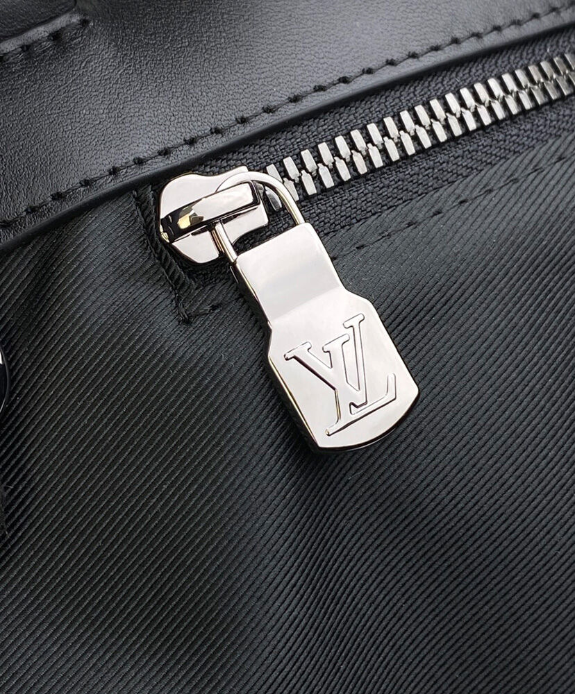 Louis Vuitton Mens Sac Plat 24H handbag #lv #lvmenss24 #lvmenbag #lvsa